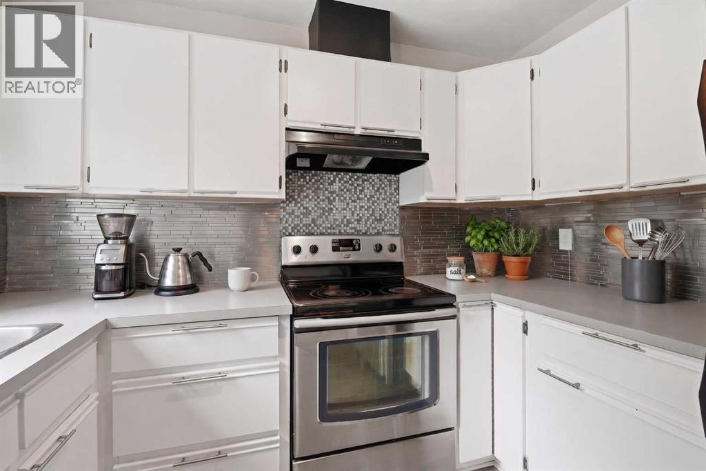 90, 999 Canyon Meadows Drive SW