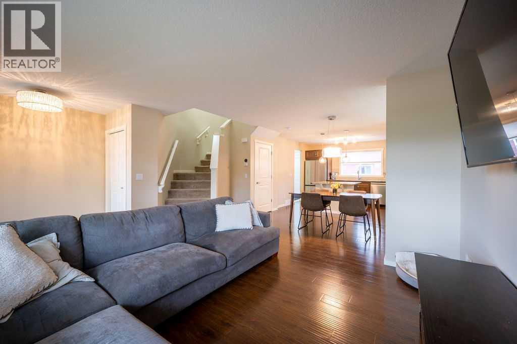 25 Marine Drive SE
