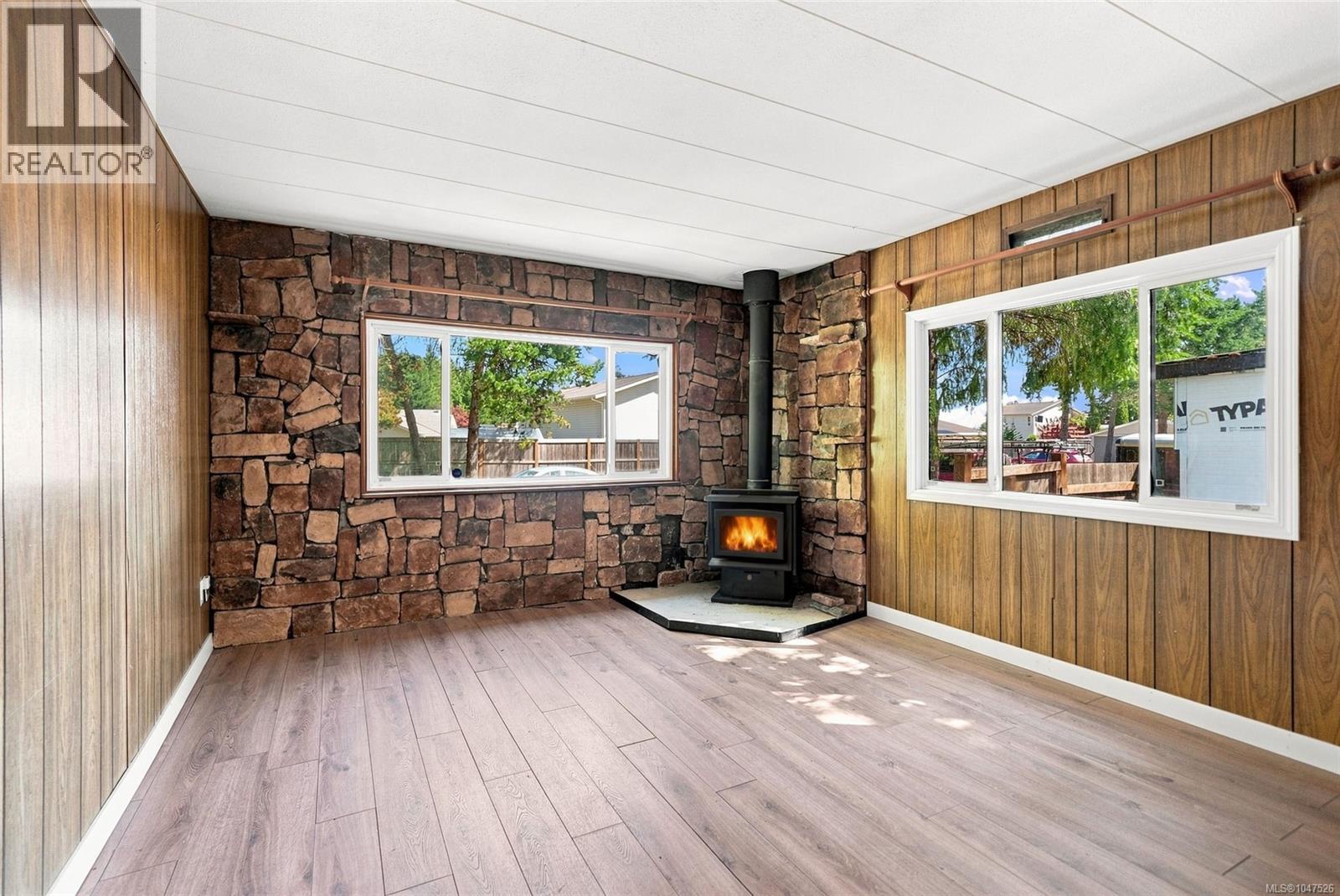 2 161 Horne Lake Rd