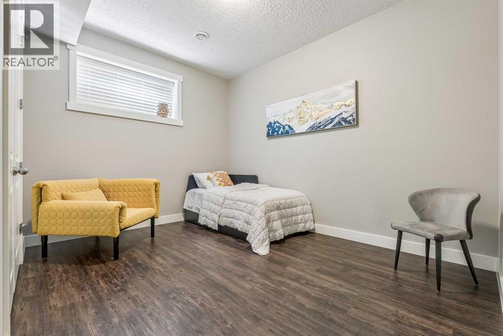 30 Ascot Crescent SW