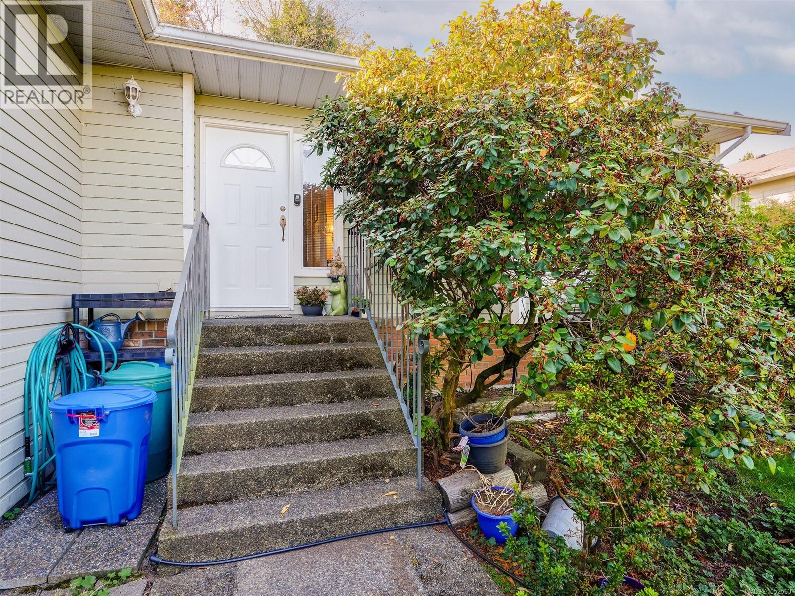595 Delora Dr