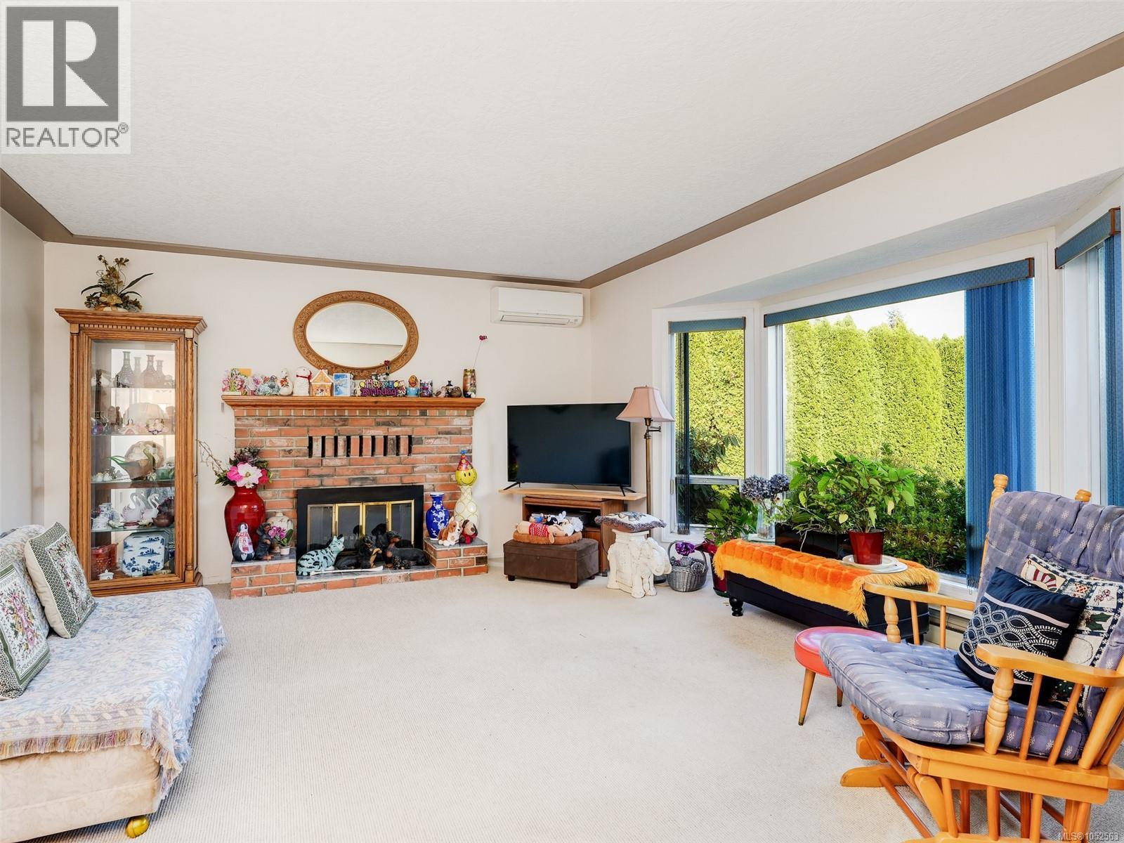 595 Delora Dr