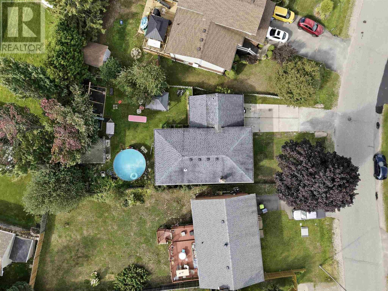 15 Sutton PL - Photo 3
