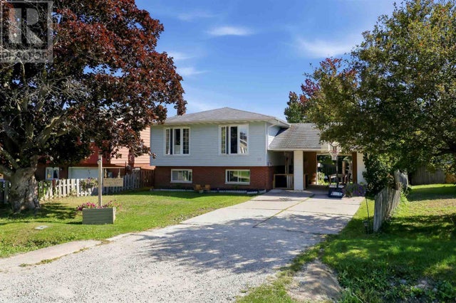 15 Sutton PL