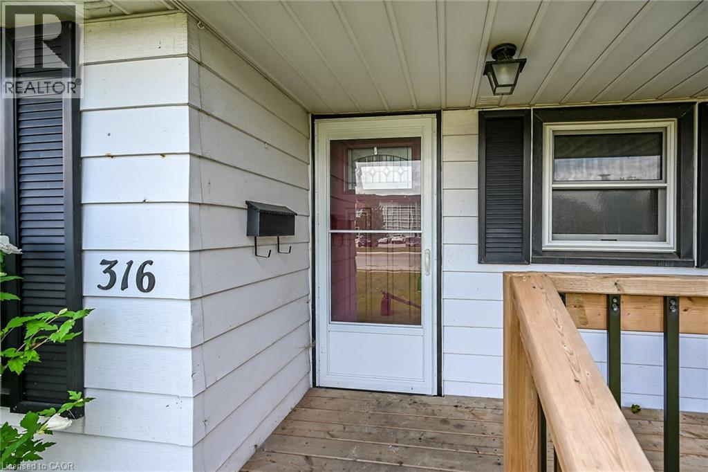 316 FAIRVIEW Avenue W