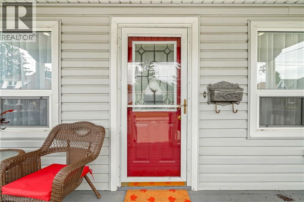 24 ELLIOTT Avenue