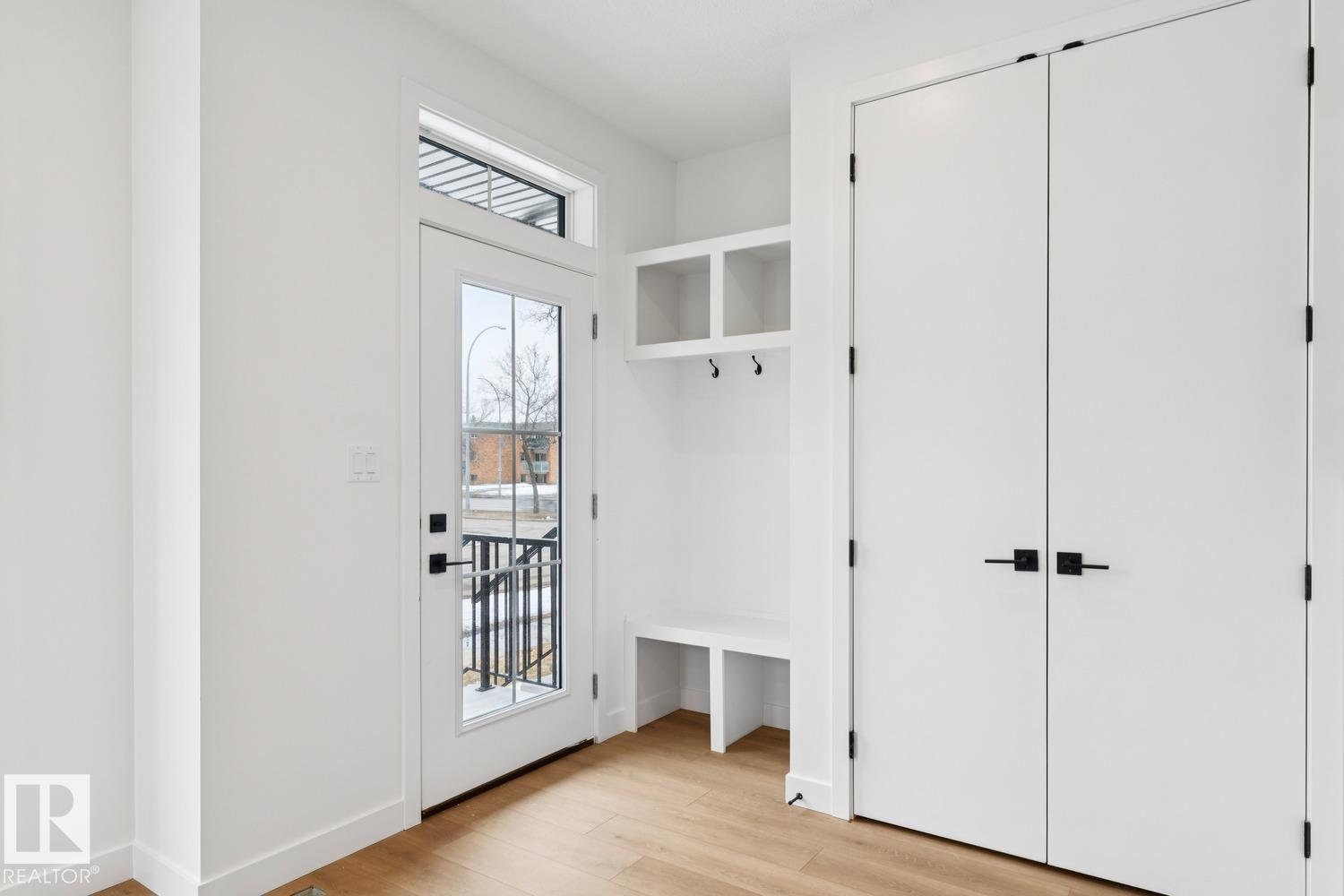14816 93 AV NW