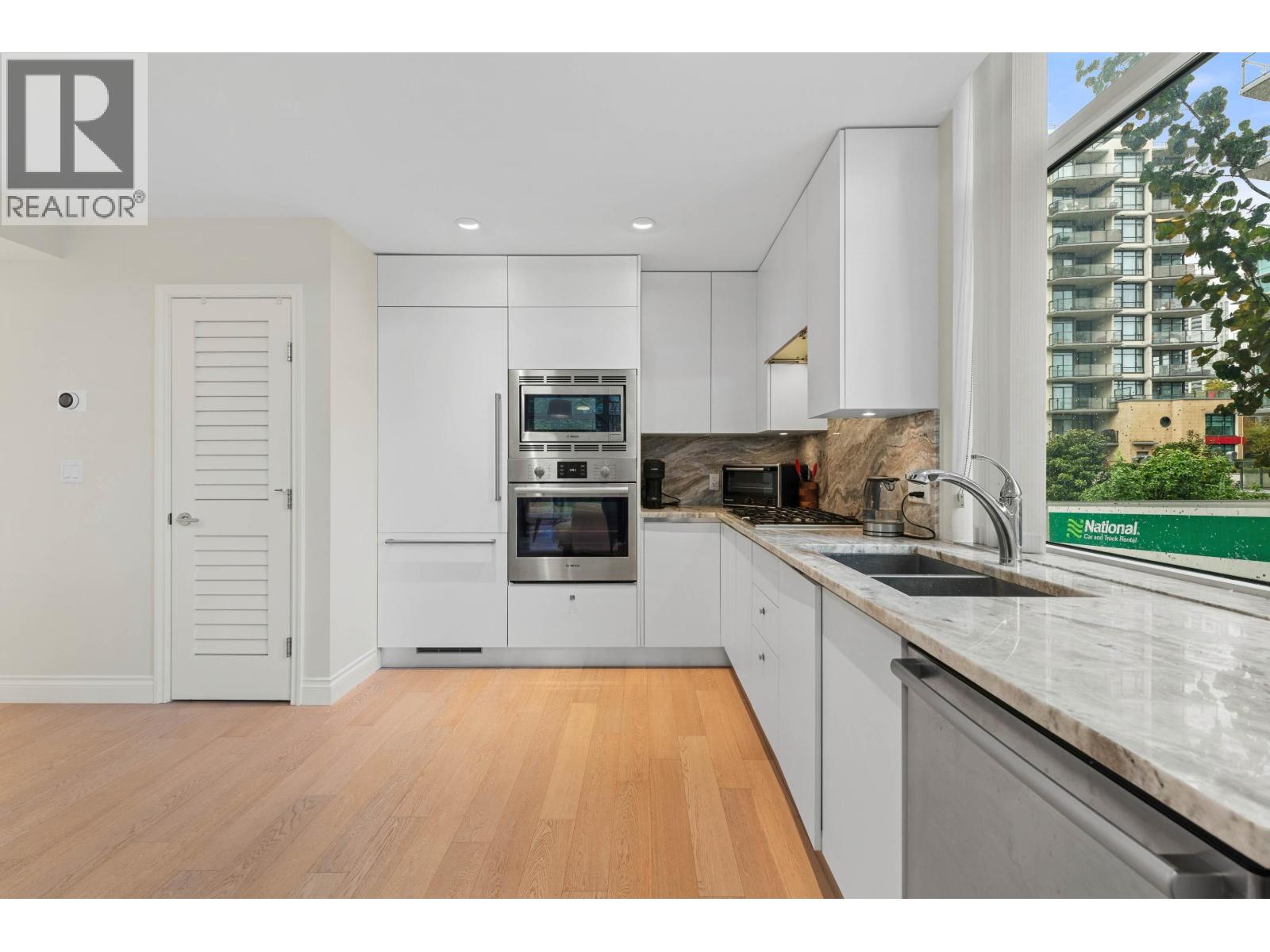 211 185 VICTORY SHIP WAY