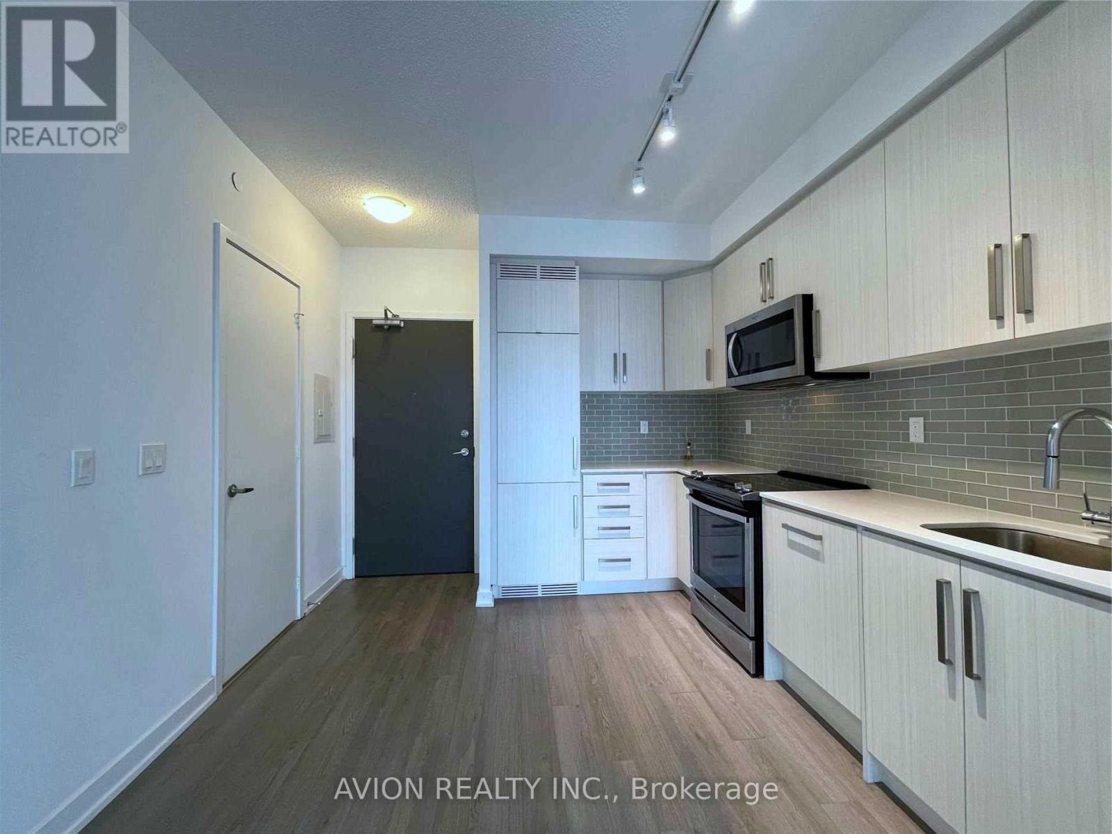 2802 - 5180 YONGE STREET