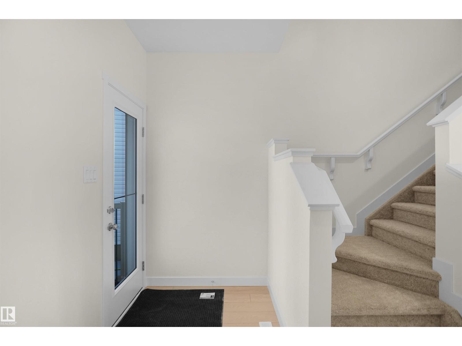 33 Foxtail RD