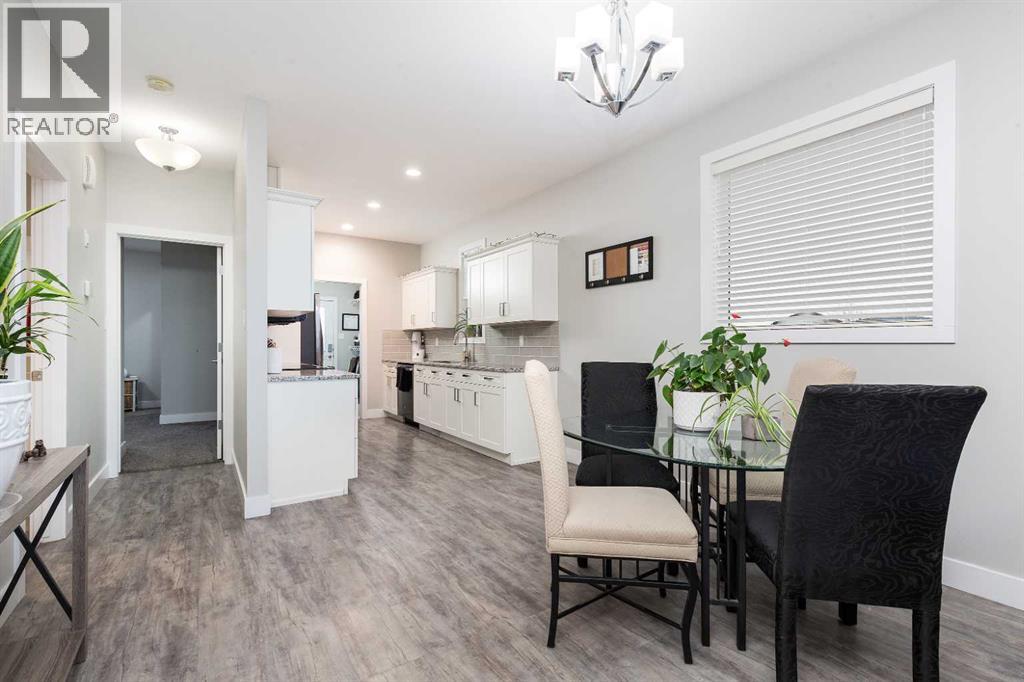 319 Northlander Bend W
