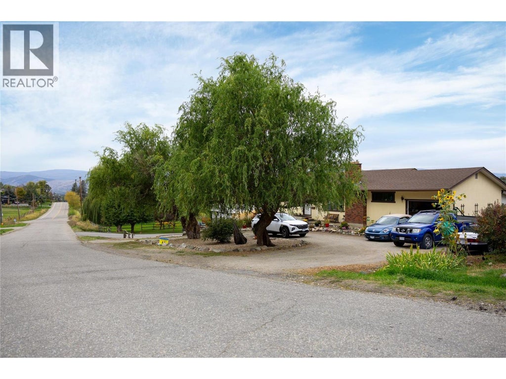 537 ROBIN ROAD, VERNON, BC V1B 3B2 - Image 2048584028.jpeg?d=l