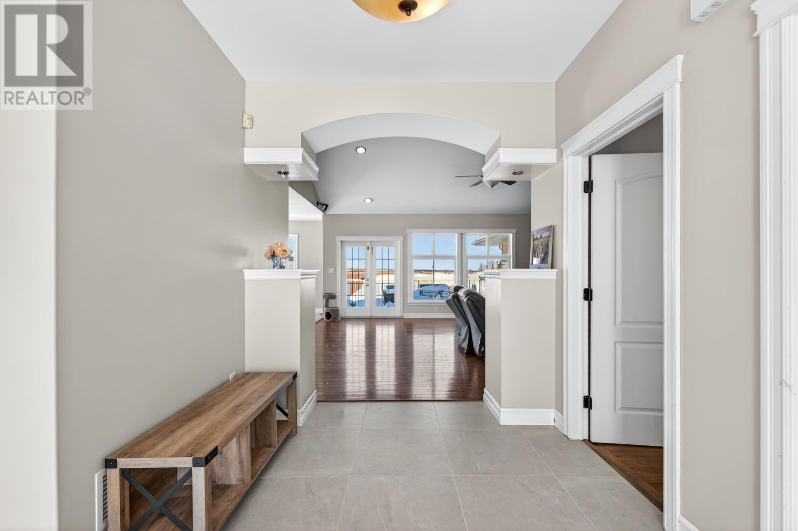 749 CITY VIEW Drive - Photo 4