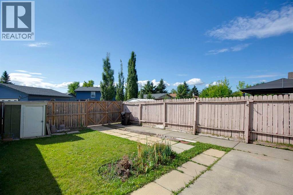 175 Castleridge Drive NE
