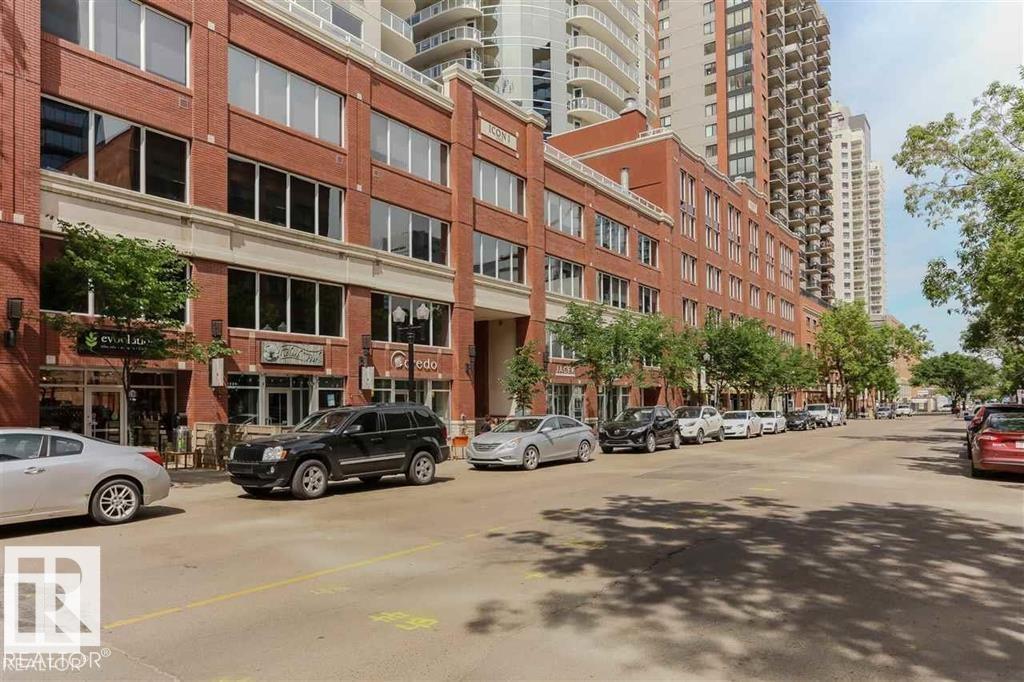 #801 10136 104 ST NW