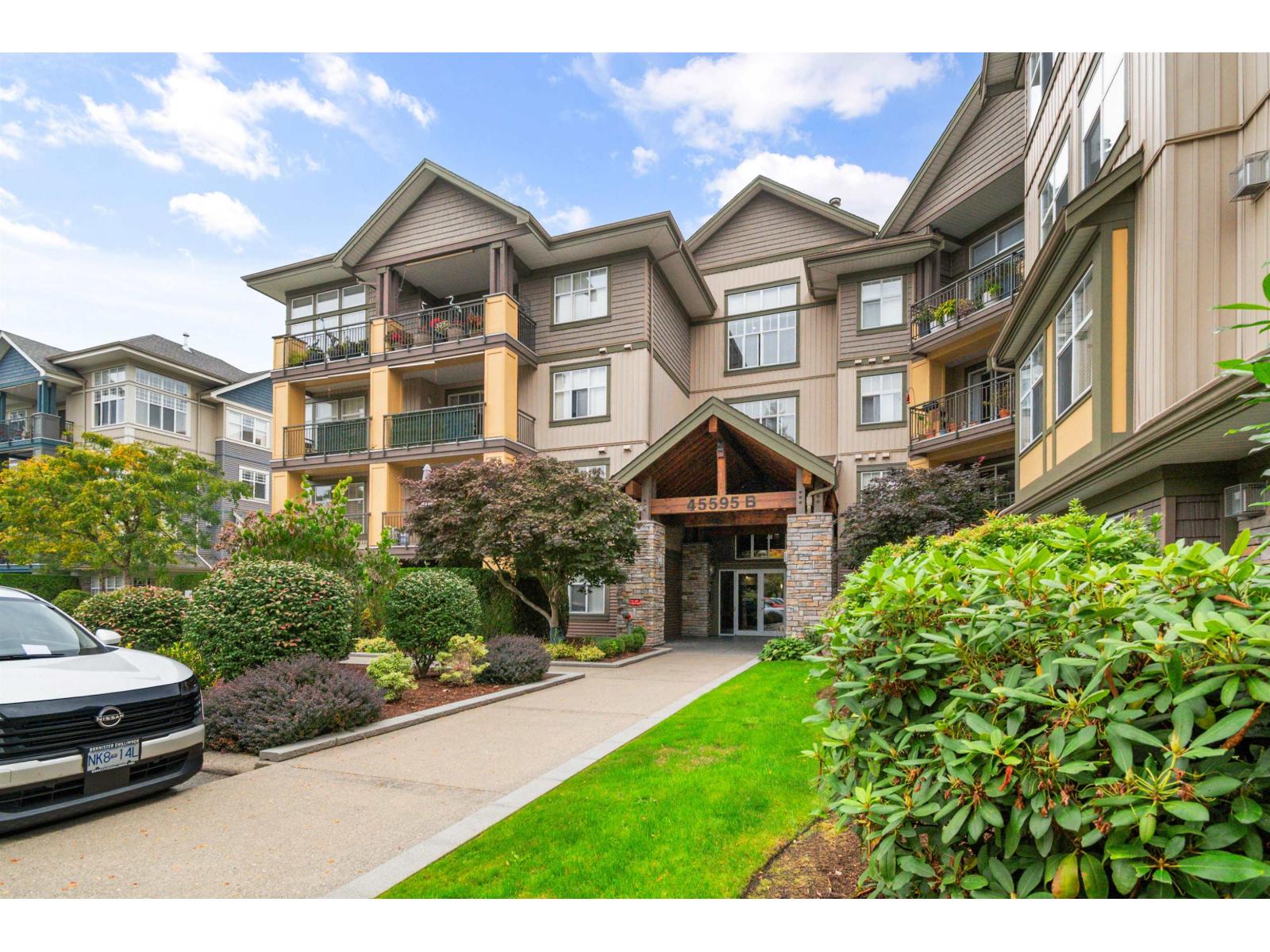 211B 45595 TAMIHI WAY, Garrison Crossing