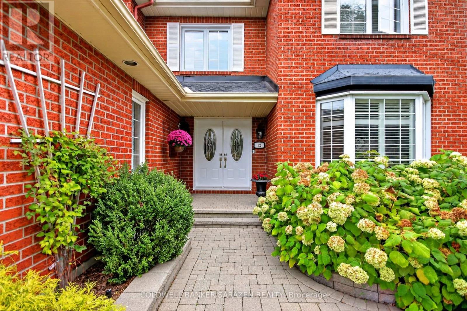 12 YARWOOD COURT