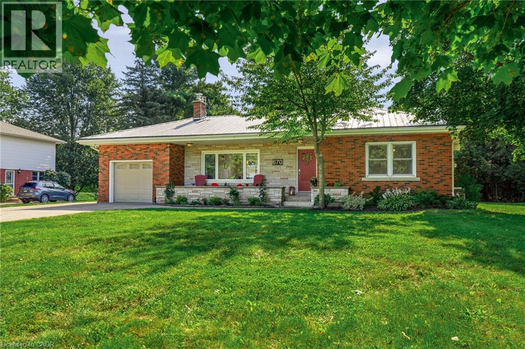 670 THOMPSON Road