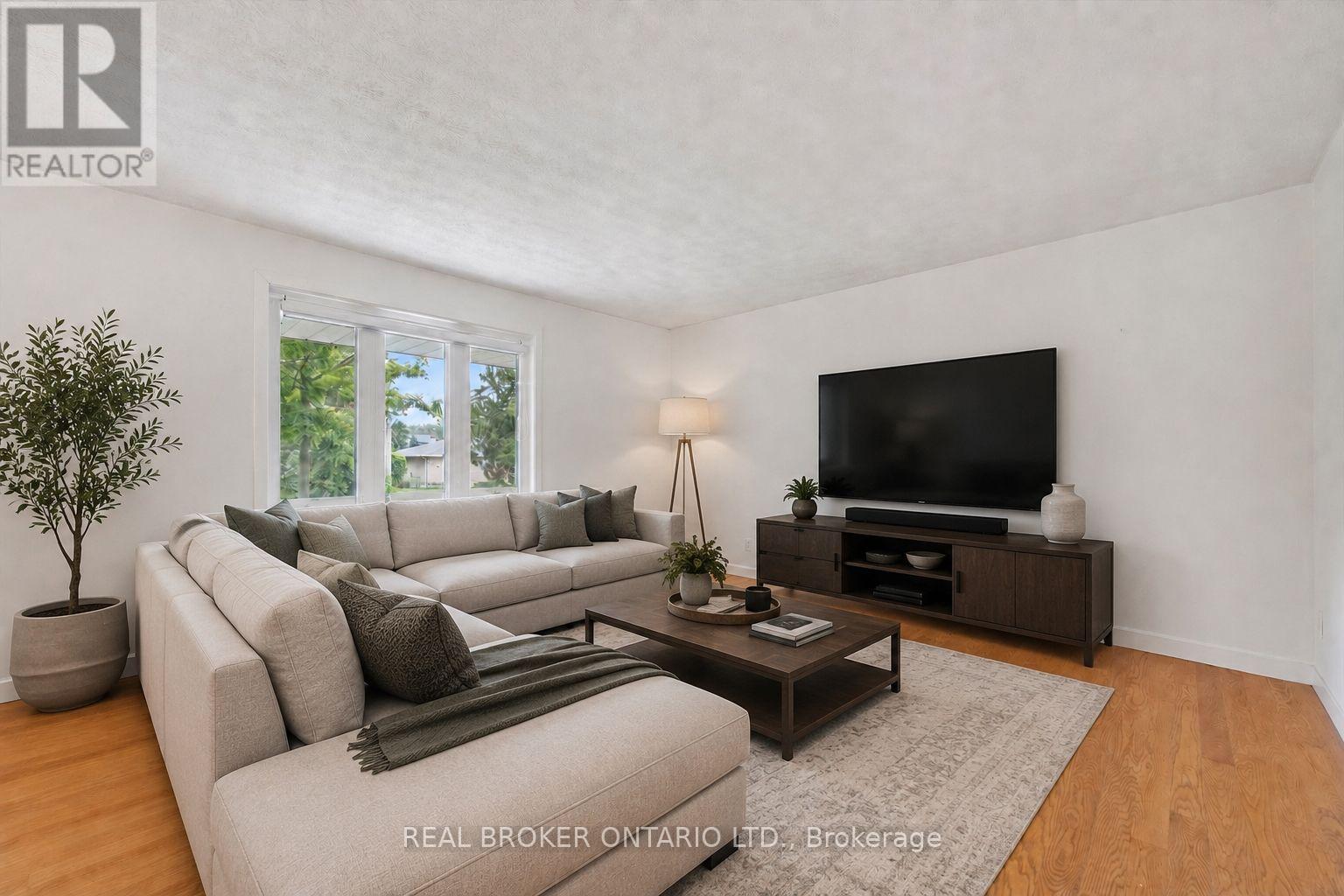27 DAWSON DRIVE