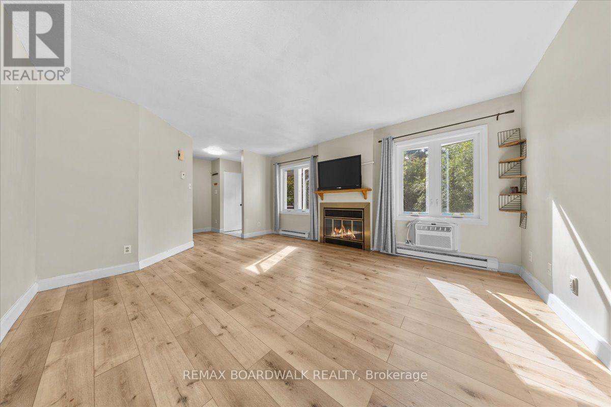 6 - 7 TIMBERVIEW WAY