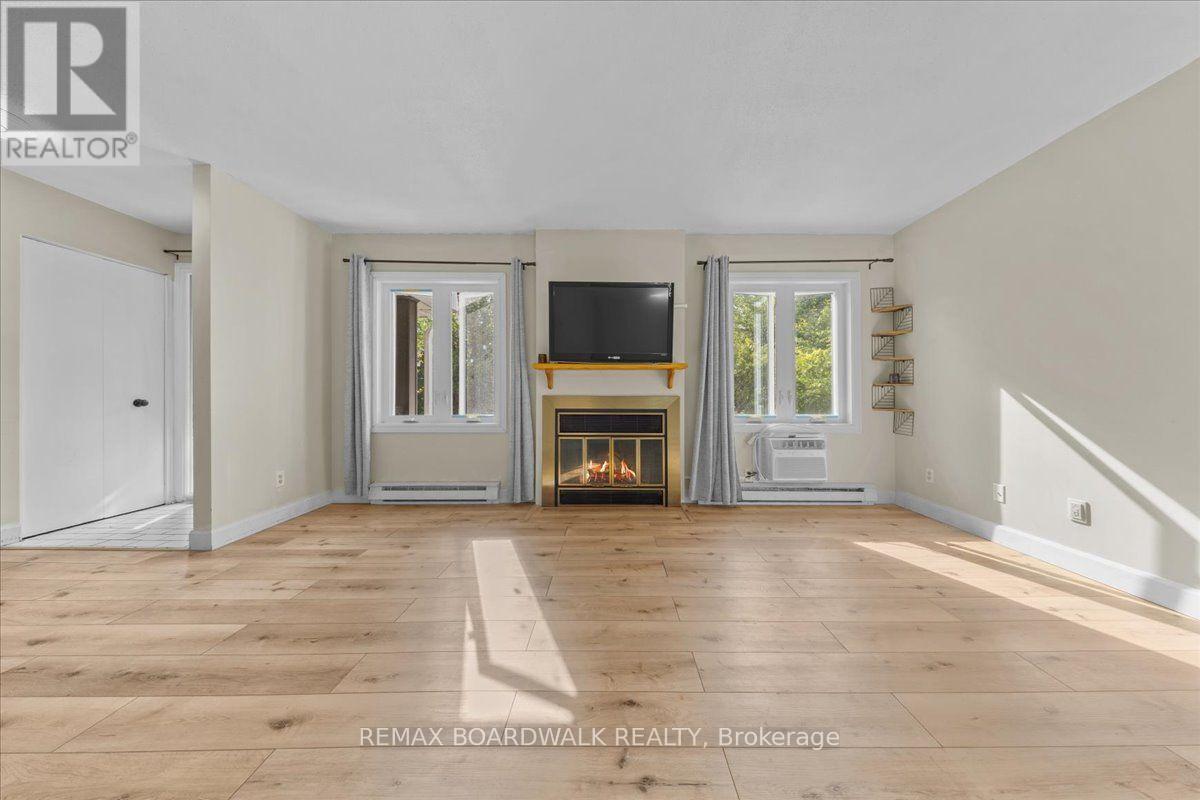 6 - 7 TIMBERVIEW WAY