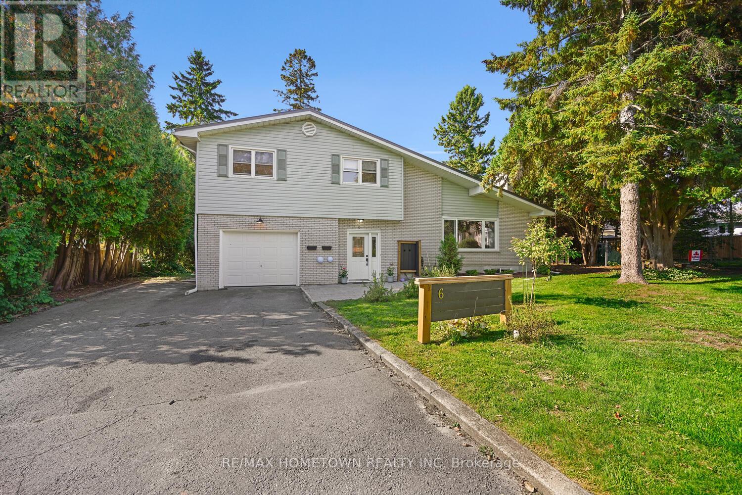 6 MAPLEWOOD CIRCLE