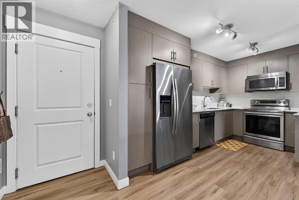 3411, 302 Skyview Ranch Drive NE