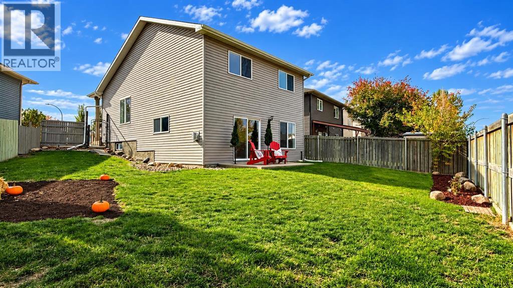 194 Peigan Court W