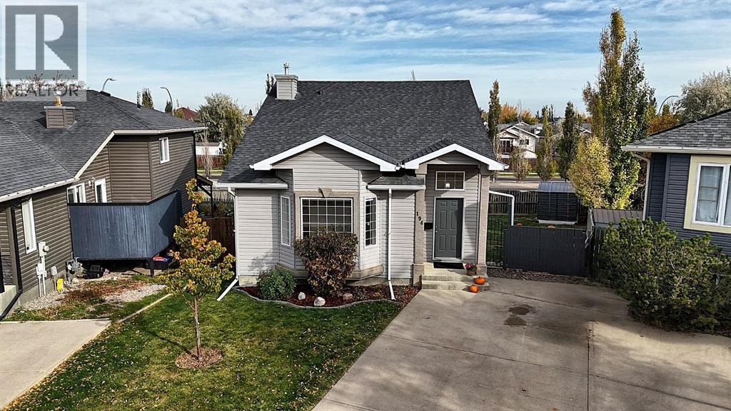 194 Peigan Court W