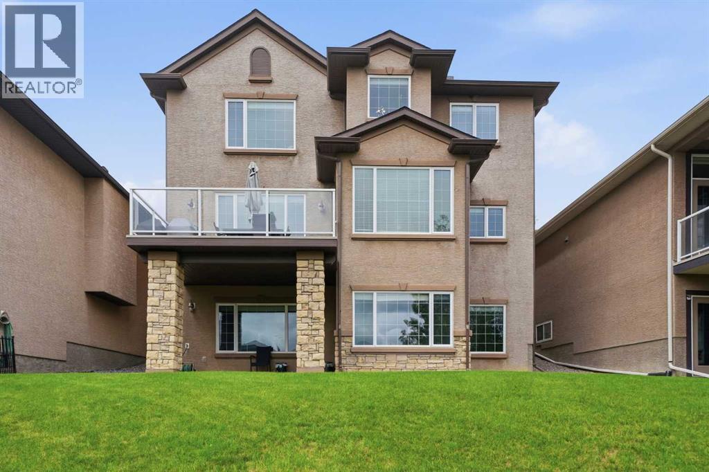 106 Panatella Crescent NW