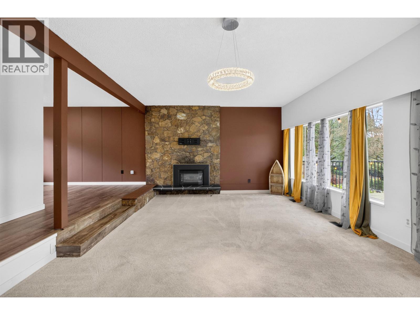 3362 VIEWMOUNT DRIVE
