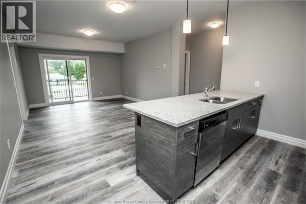 205 - 5840 Newman Blvd, Lasalle, ON 4