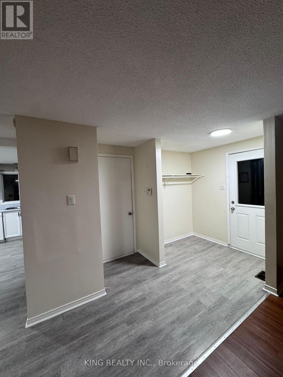 139 HICKLING TRAIL