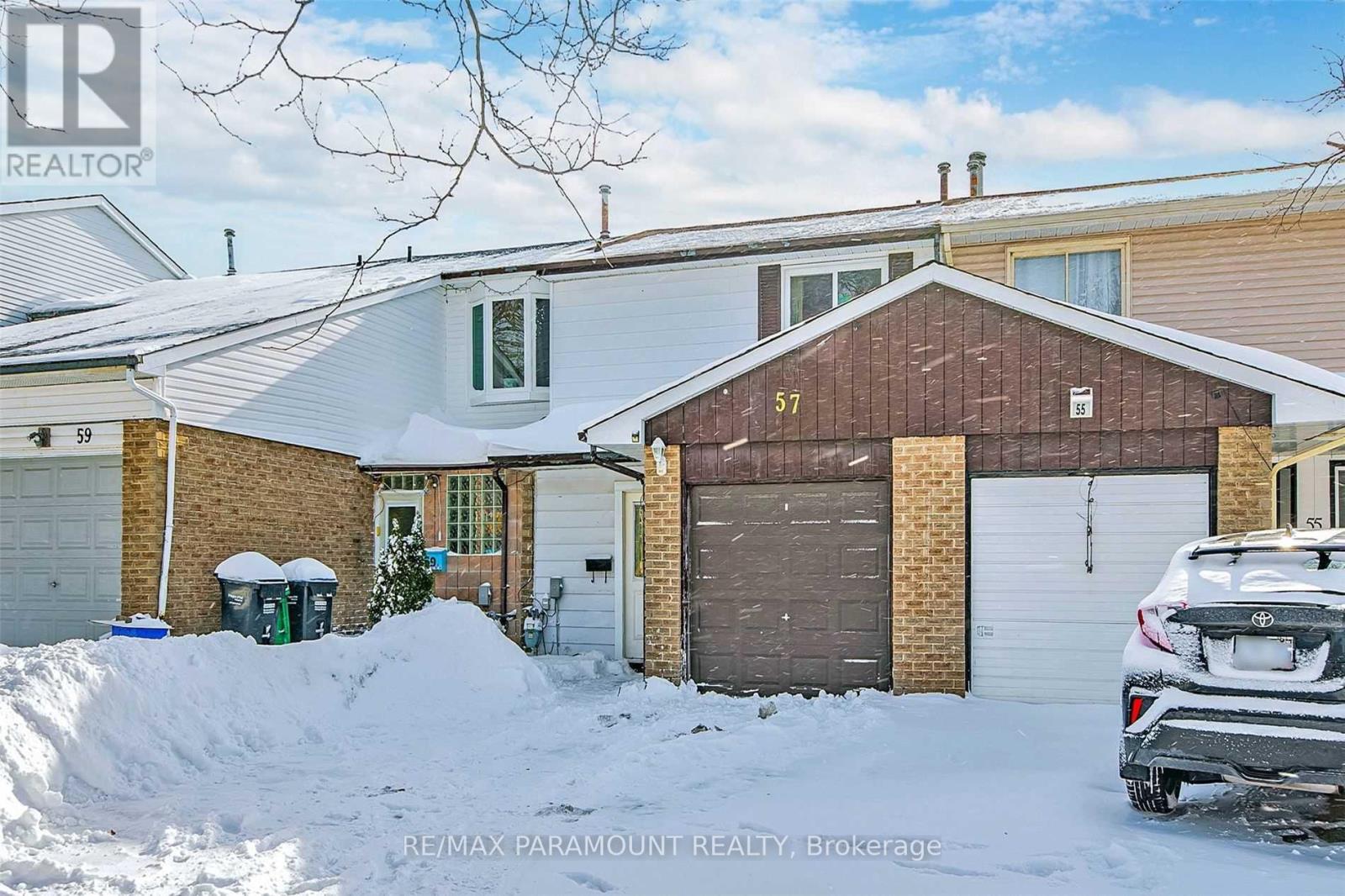 57 ROYAL SALISBURY WAY