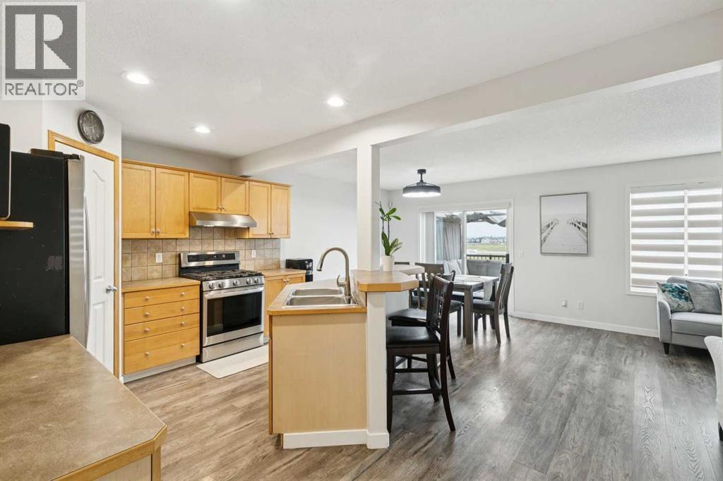 126 Somerglen Way SW