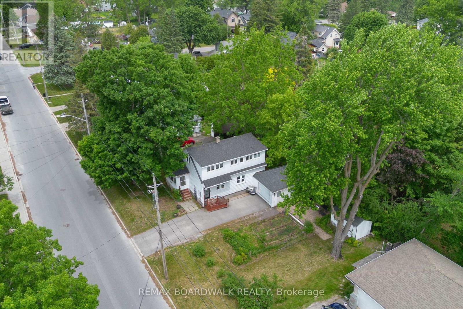 111 BECKWITH STREET E