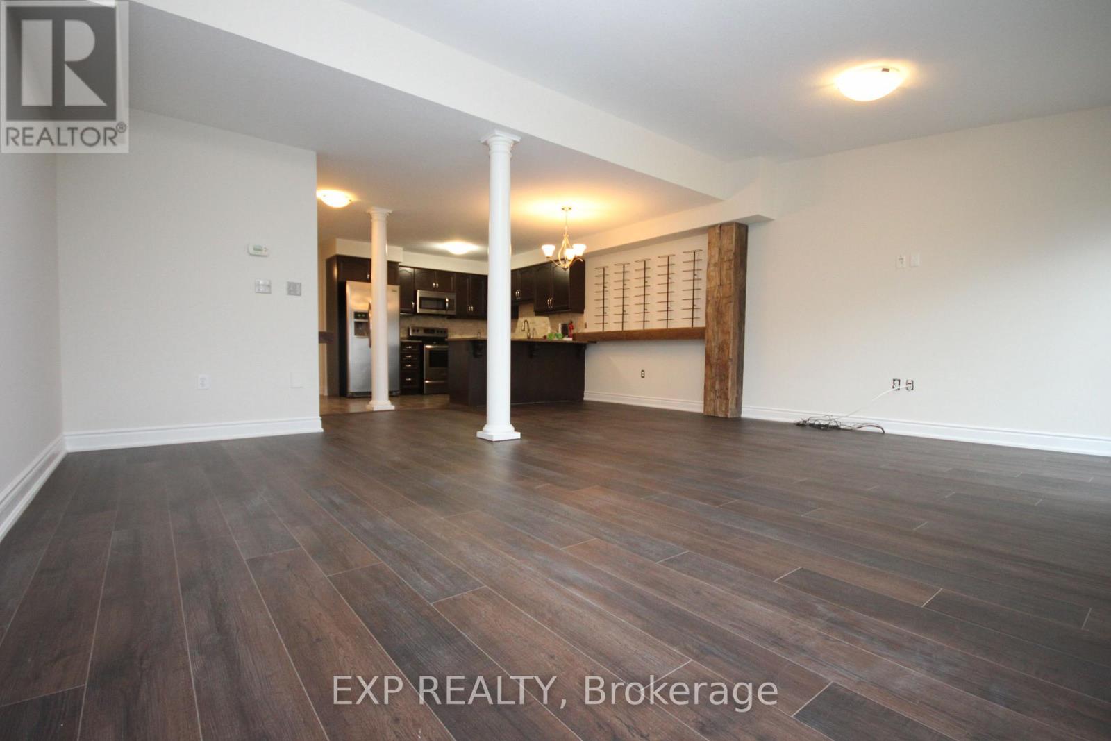 22 GERANIUM AVENUE N