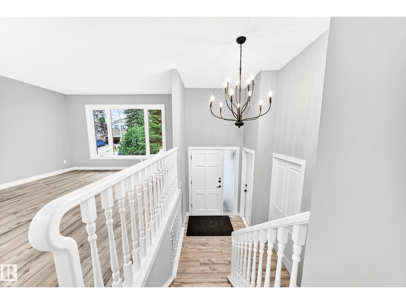 26 GREENRIDGE DR