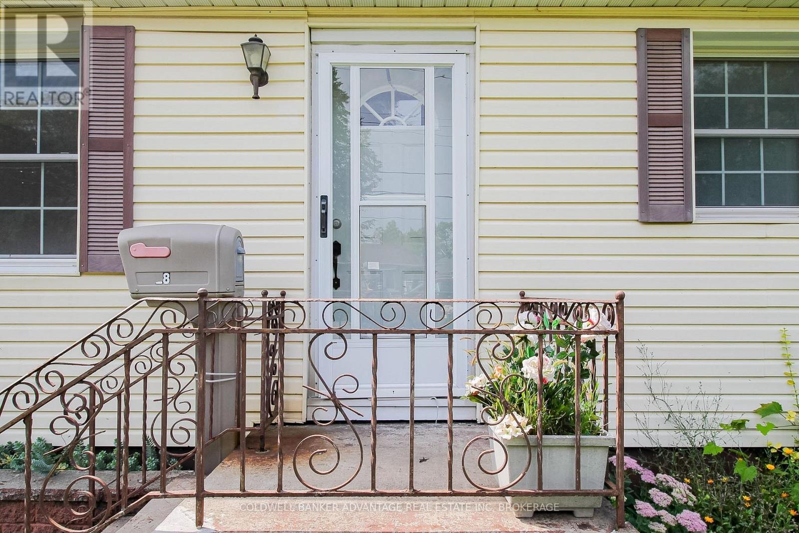 28 MARSHALL AVENUE
