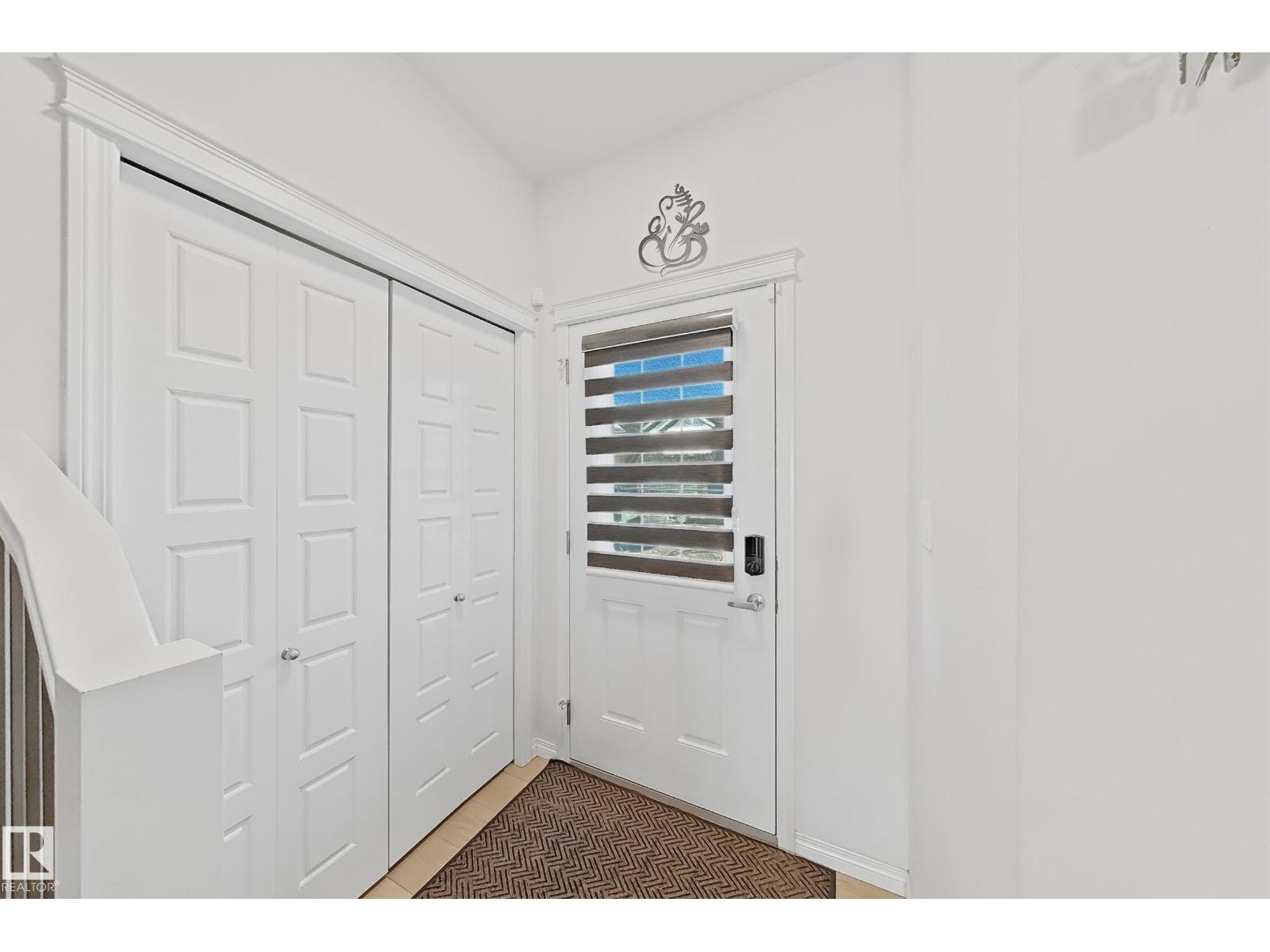1231 WATT DR SW