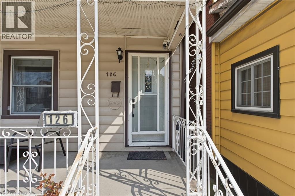 126 NIAGARA Street