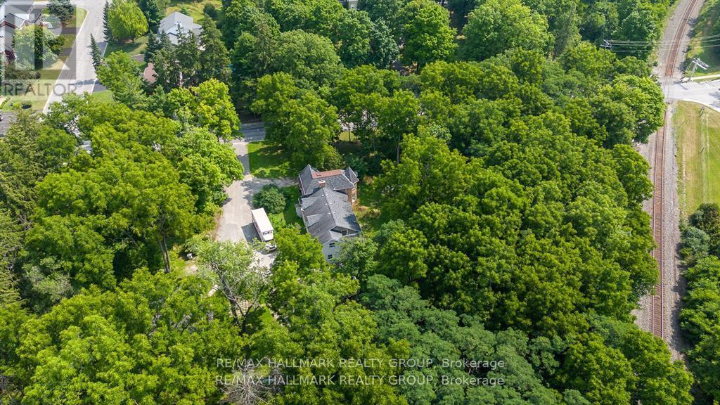 60 DRUMMOND STREET W