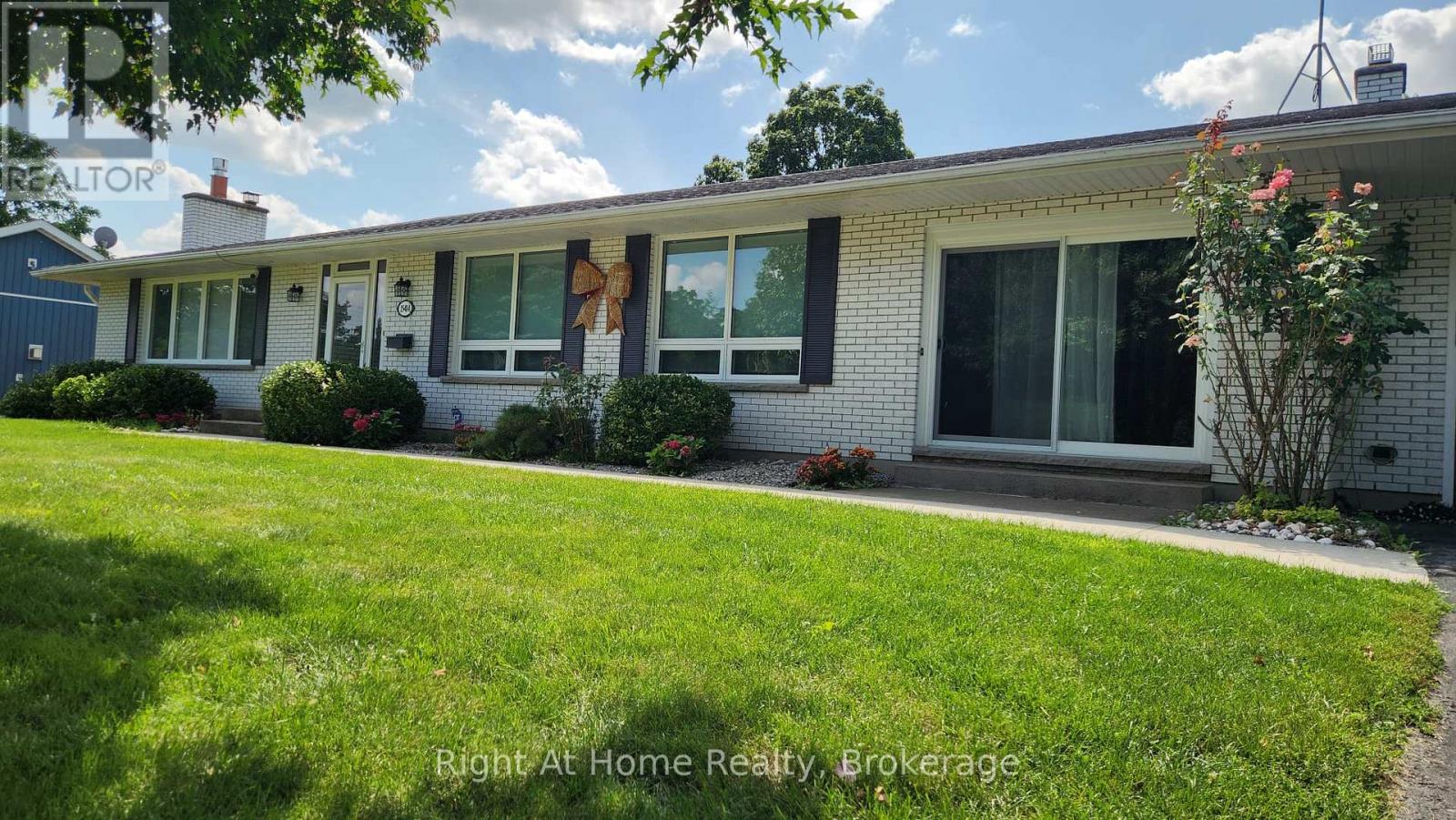 15414 NIAGARA RIVER PARKWAY