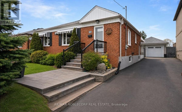 63 Bunnell Cres, Toronto (Downsview-Roding-Cfb), ON 2