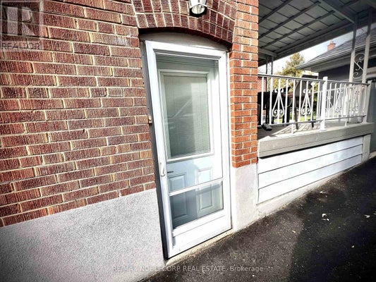 63 Bunnell Cres, Toronto (Downsview-Roding-Cfb), ON 3