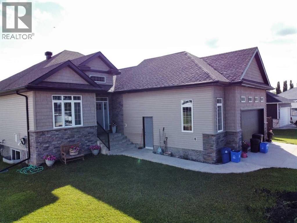 805 7 AVENUE, FOX CREEK, AB T0H 1P0 - Image 653620799.jpeg?d=l