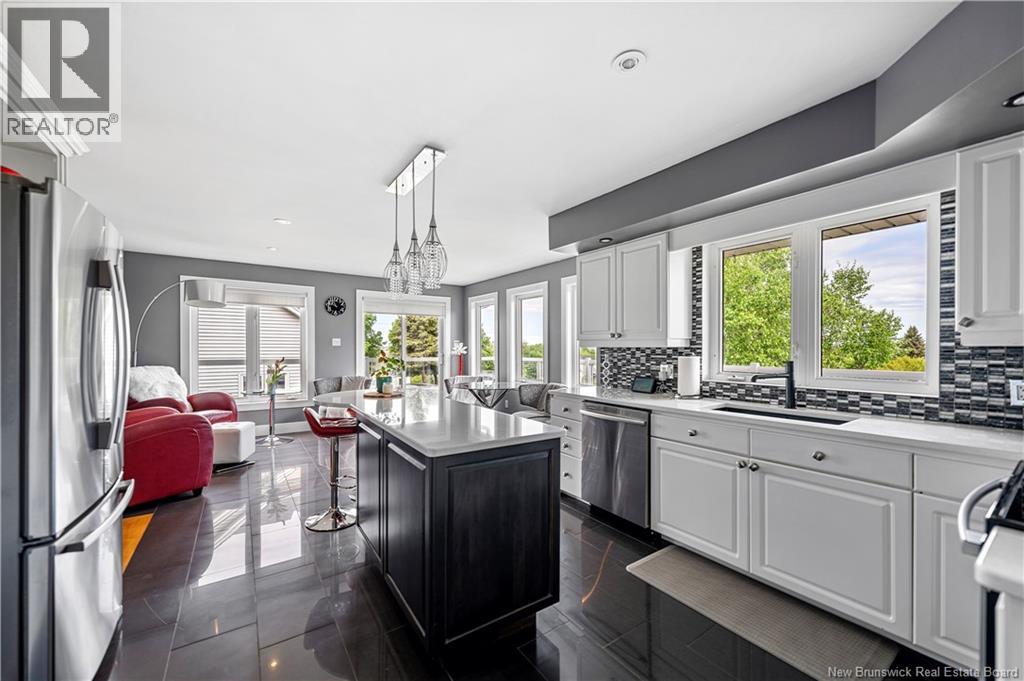 305 Lavoie Street - Photo 2