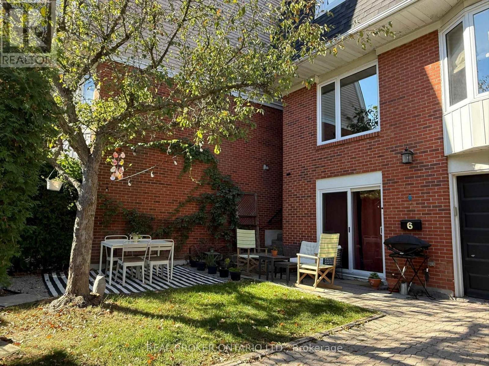 6 - 45 BIRCHMOUNT ROAD