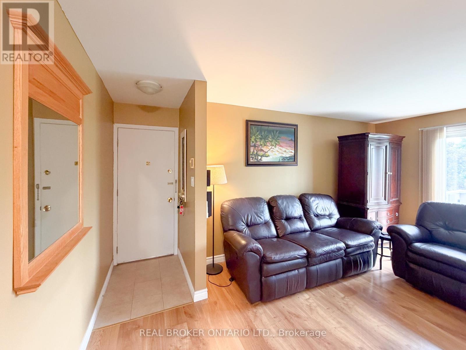 12 - 140 GEORGE STREET W