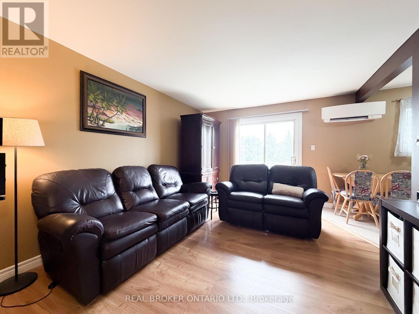 12 - 140 GEORGE STREET W